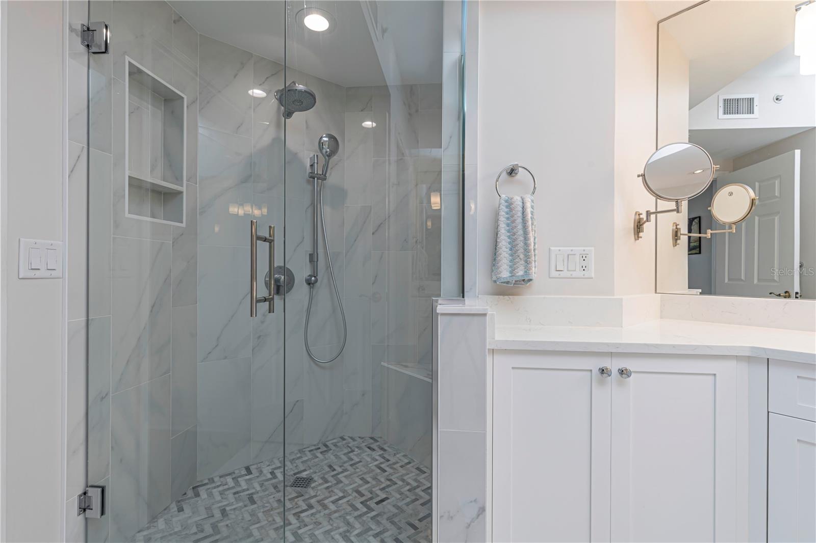 Image 25 of 32 For 12701 Mastique Beach Boulevard 503