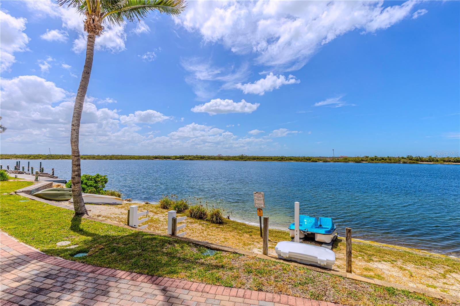 Image 29 of 32 For 12701 Mastique Beach Boulevard 503