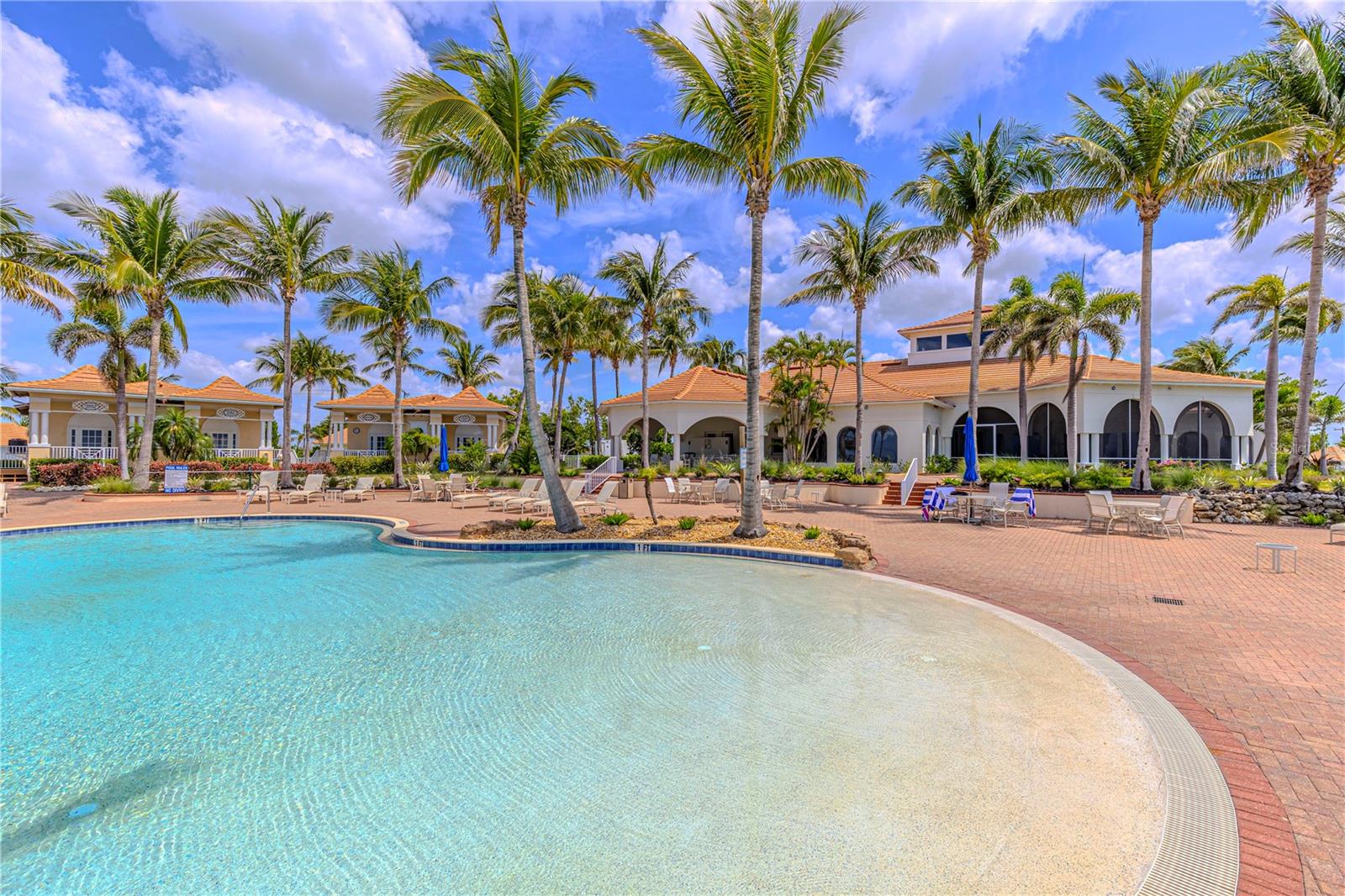 Image 31 of 32 For 12701 Mastique Beach Boulevard 503
