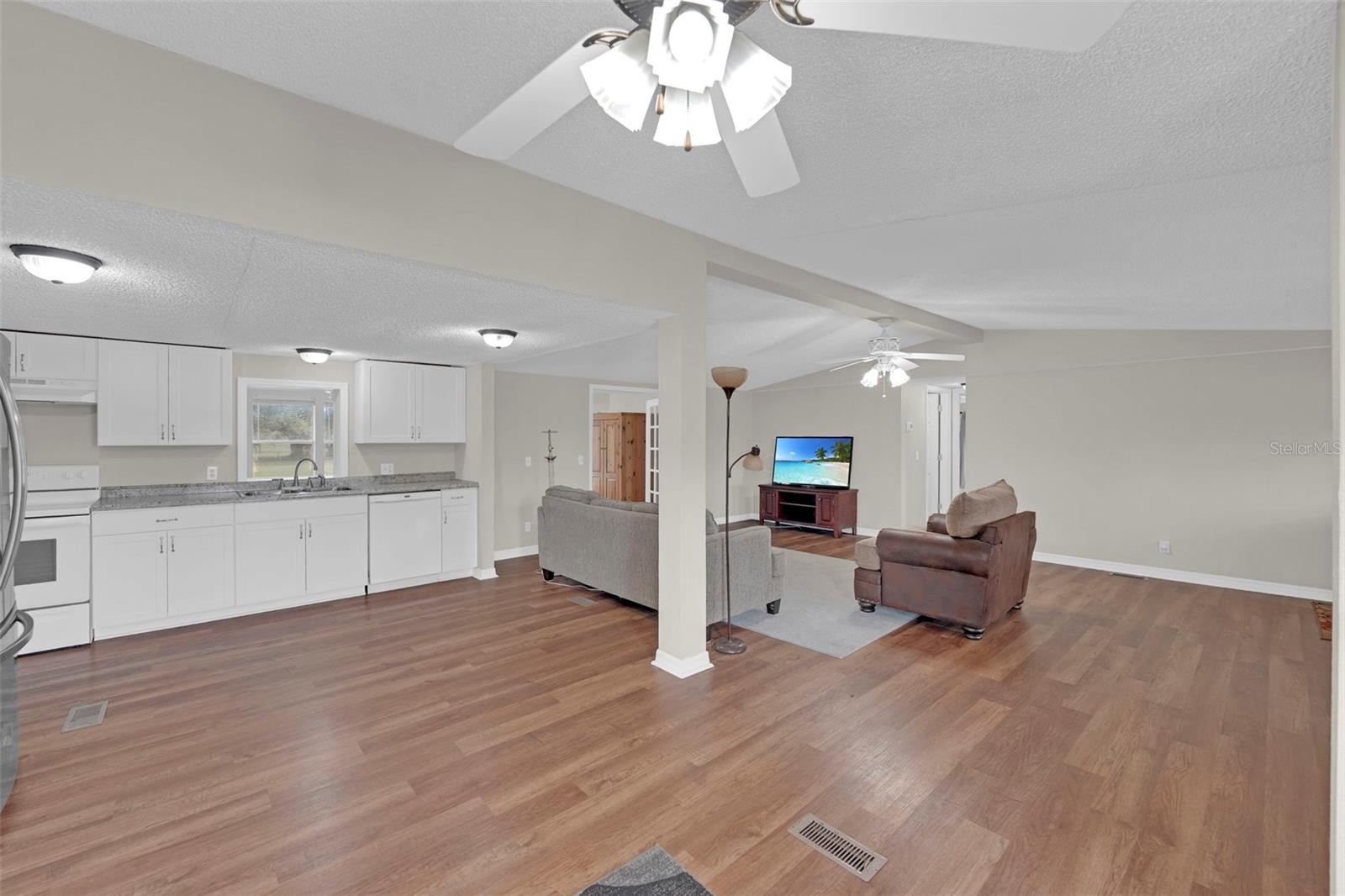 Image 18 of 49 For 1211 Crescent Avenue