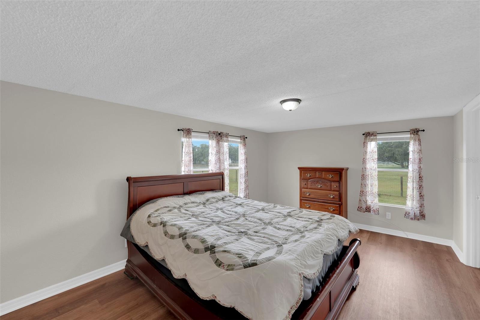 Image 20 of 49 For 1211 Crescent Avenue