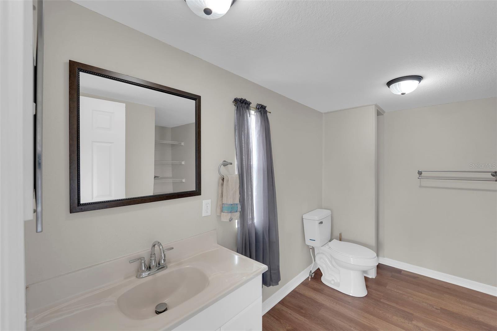 Image 23 of 49 For 1211 Crescent Avenue