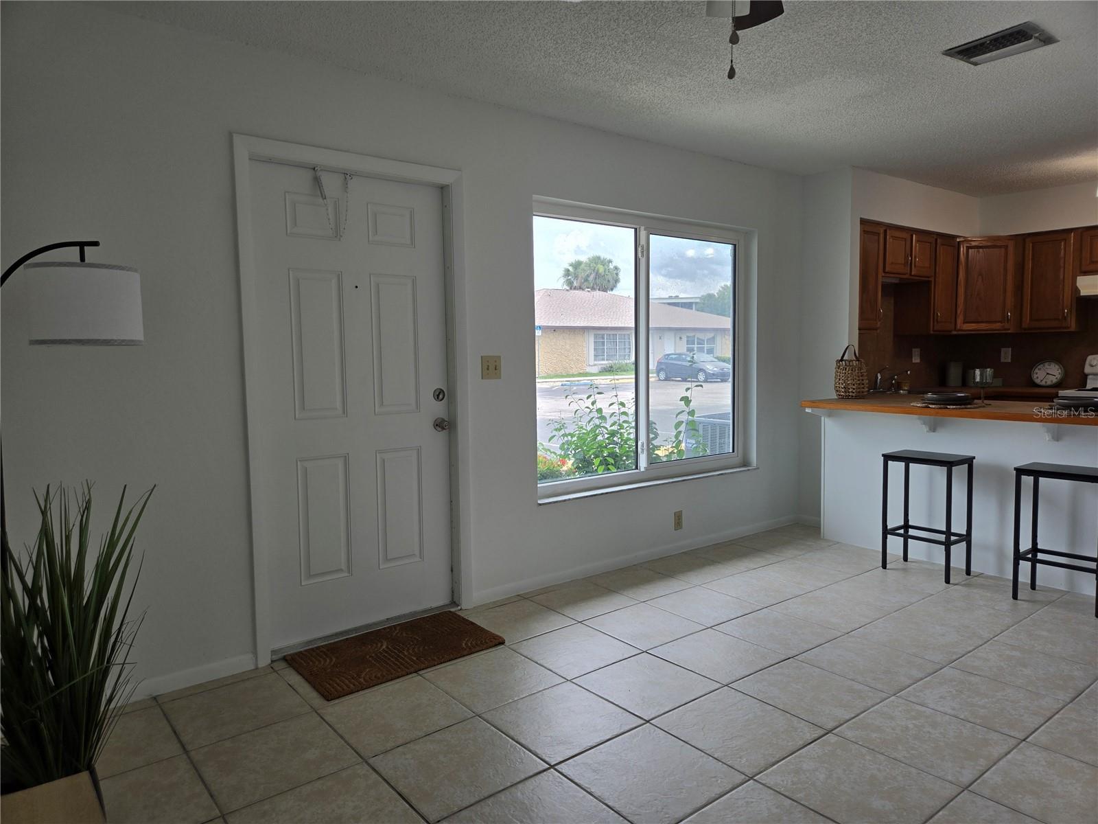 Image 11 of 31 For 21150 Gertrude Avenue S4