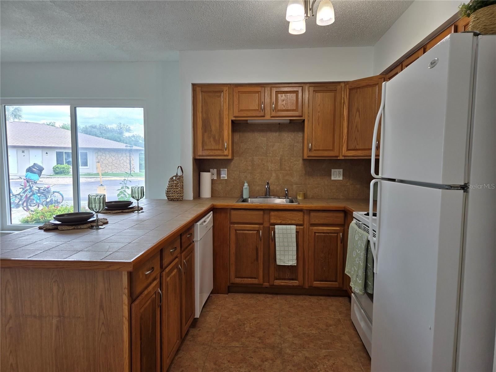 Image 15 of 31 For 21150 Gertrude Avenue S4