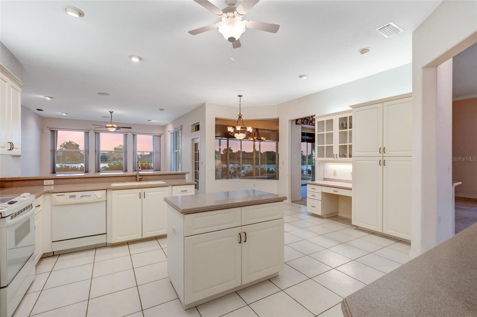 Image 17 of 74 For 12903 David Drive