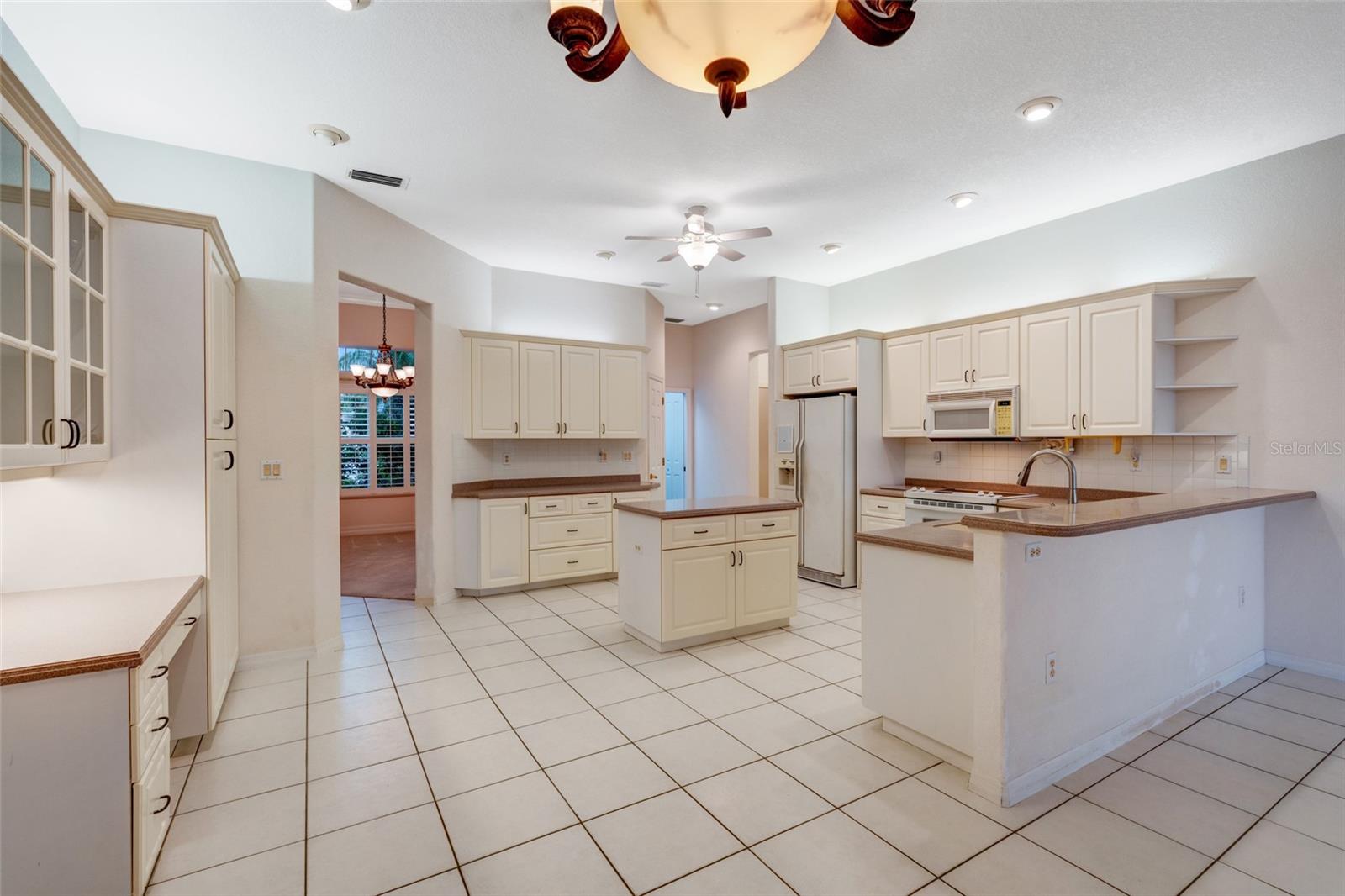 Image 19 of 74 For 12903 David Drive