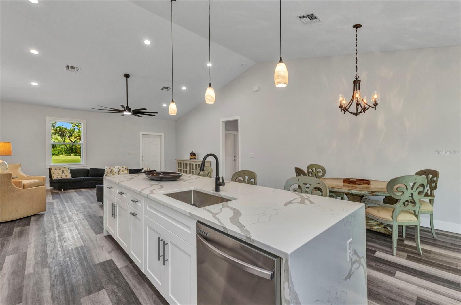 Image 13 of 48 For 420 Hoffer Street