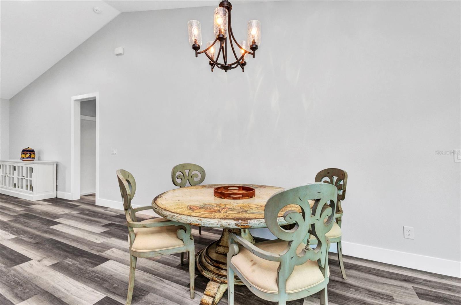 Image 15 of 48 For 420 Hoffer Street