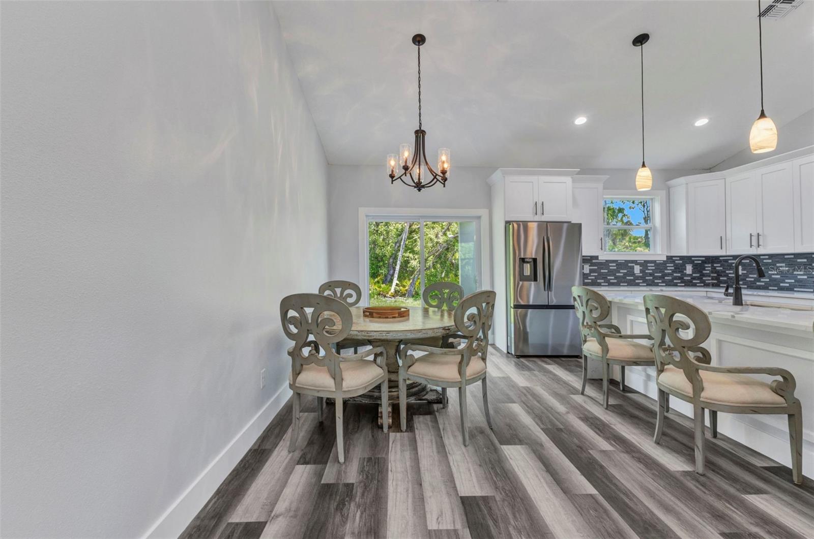 Image 16 of 48 For 420 Hoffer Street