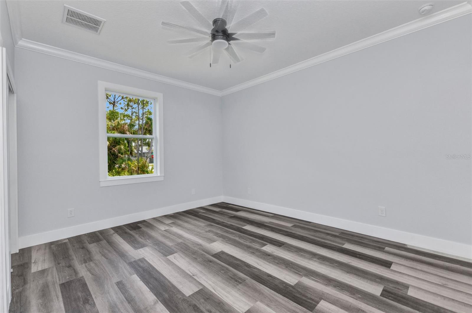 Image 18 of 48 For 420 Hoffer Street