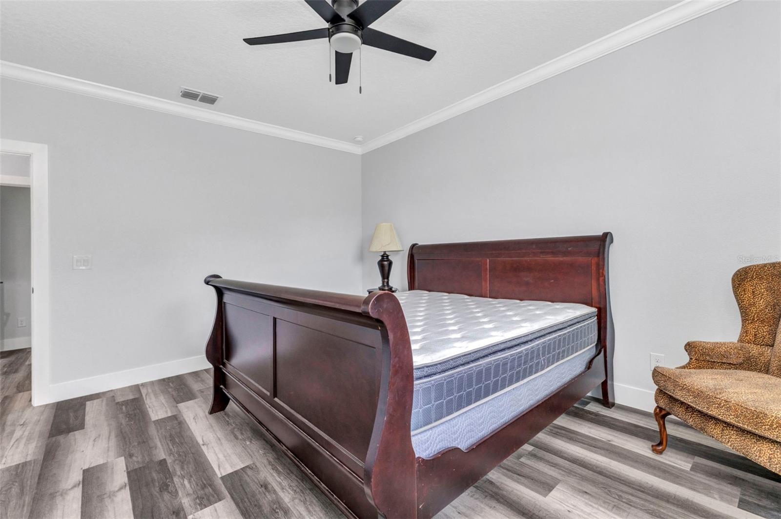 Image 22 of 48 For 420 Hoffer Street