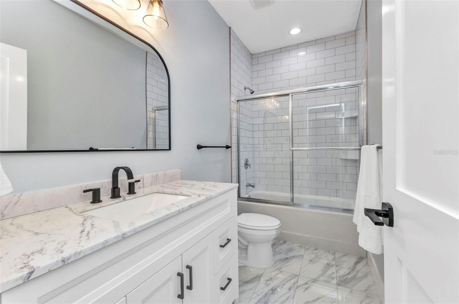 Image 23 of 48 For 420 Hoffer Street