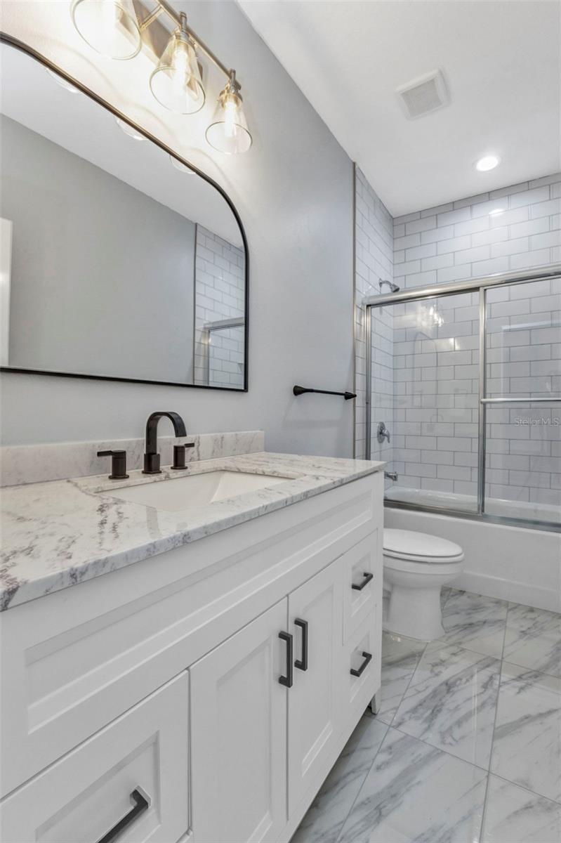 Image 24 of 48 For 420 Hoffer Street