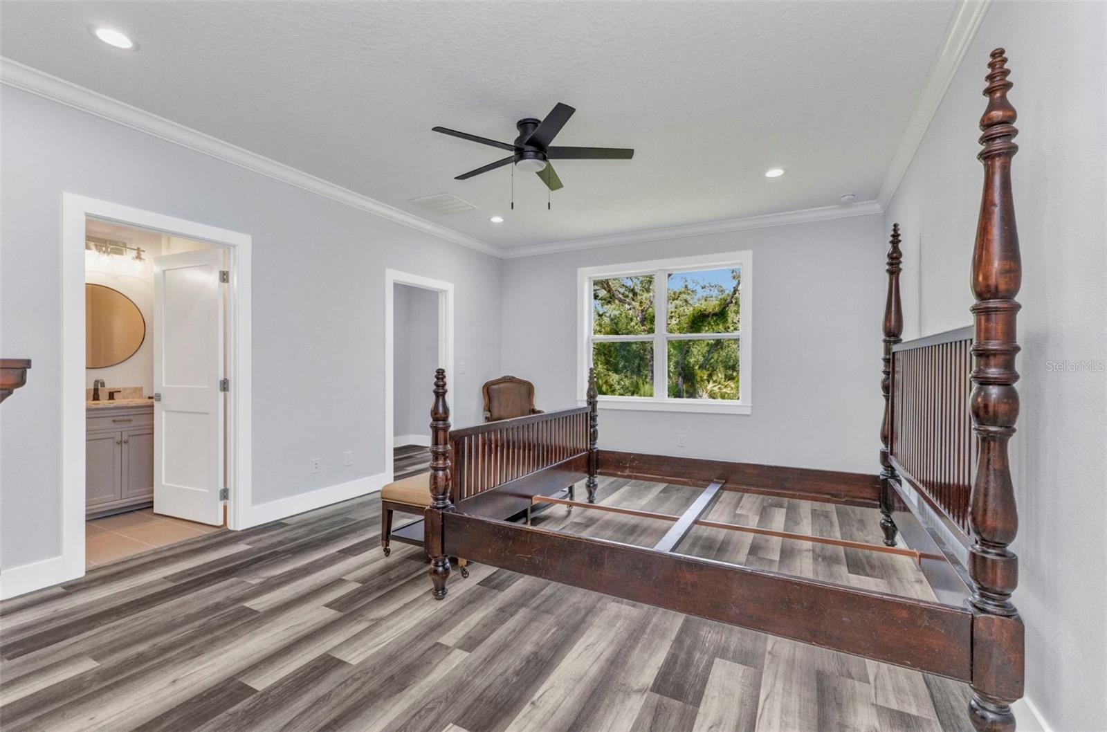 Image 27 of 48 For 420 Hoffer Street