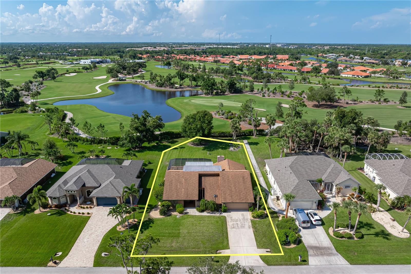 Image 13 of 75 For 12313 Kingsway Circle