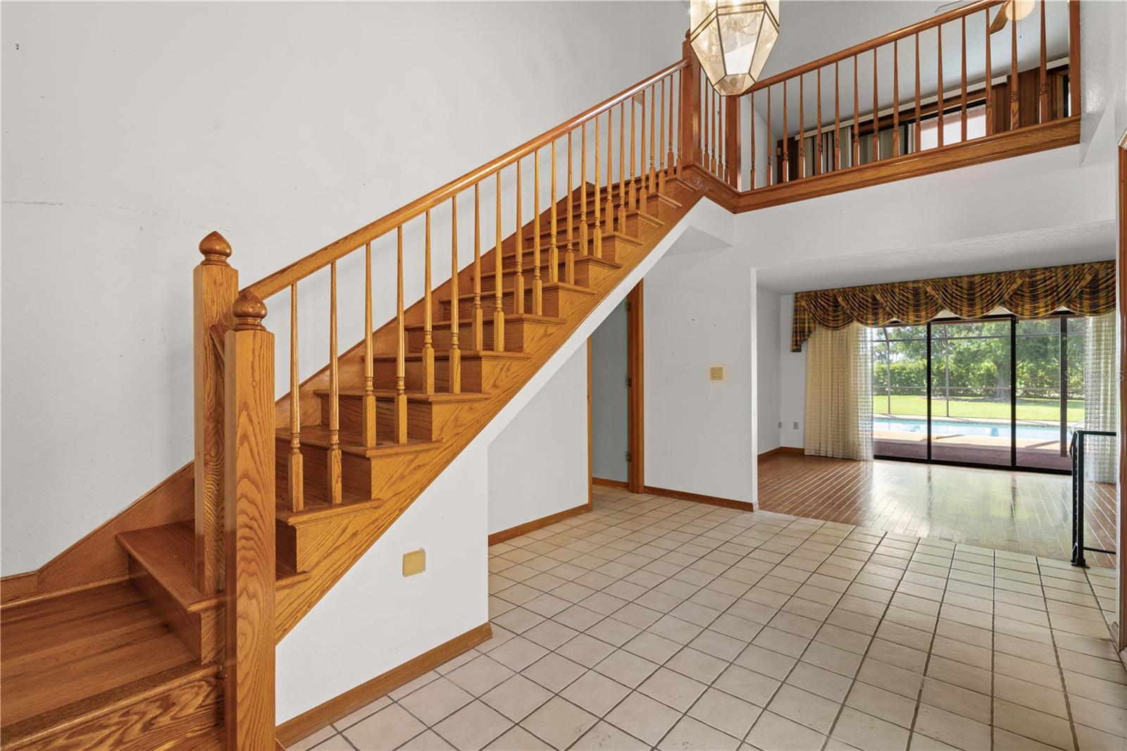 Image 17 of 75 For 12313 Kingsway Circle