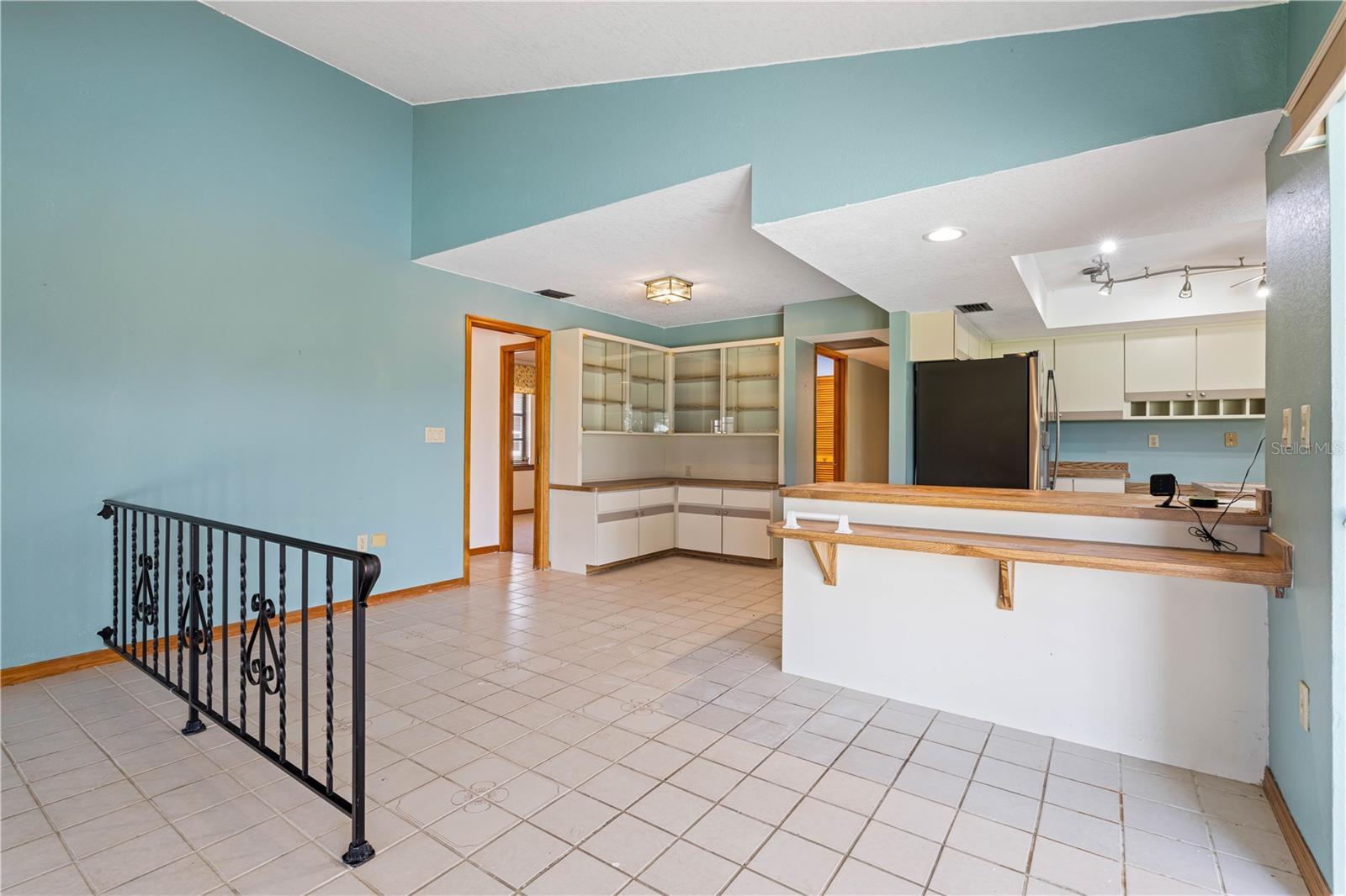 Image 33 of 75 For 12313 Kingsway Circle