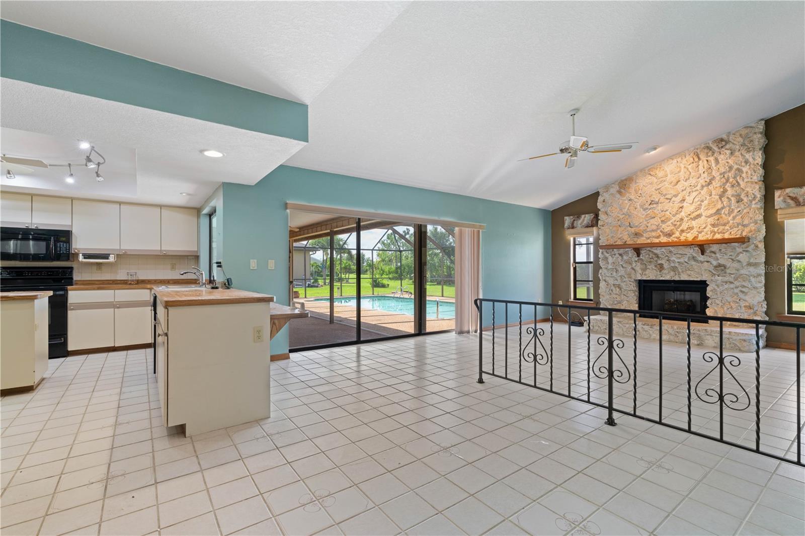 Image 35 of 75 For 12313 Kingsway Circle