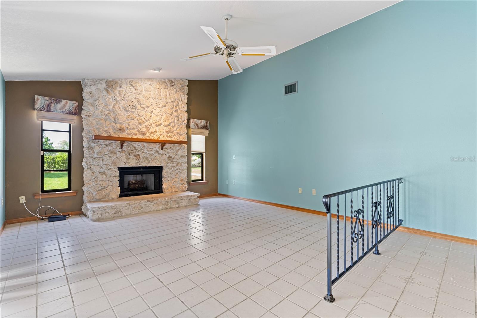 Image 37 of 75 For 12313 Kingsway Circle