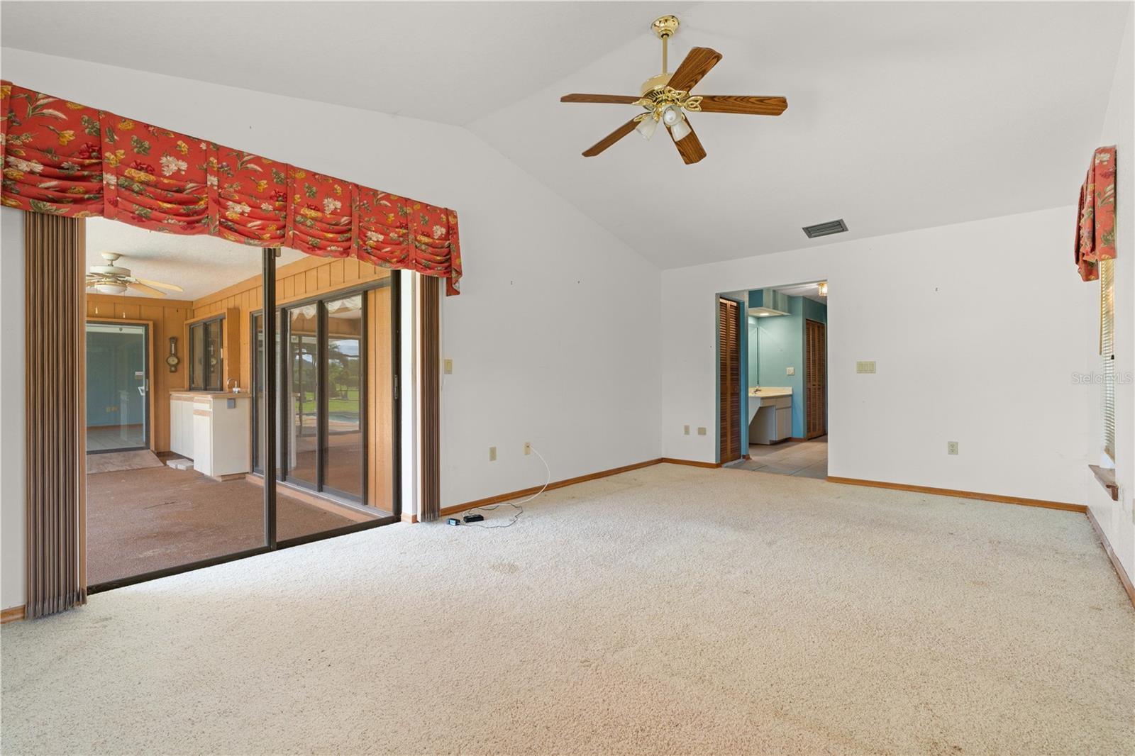 Image 40 of 75 For 12313 Kingsway Circle