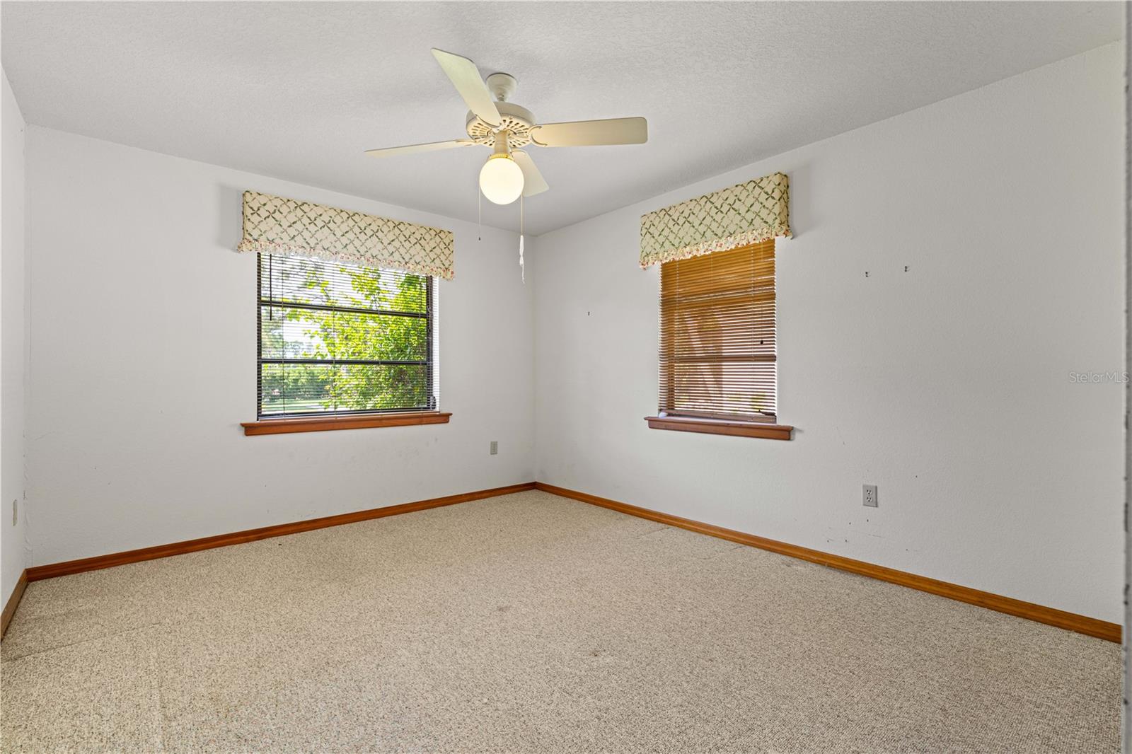 Image 53 of 75 For 12313 Kingsway Circle