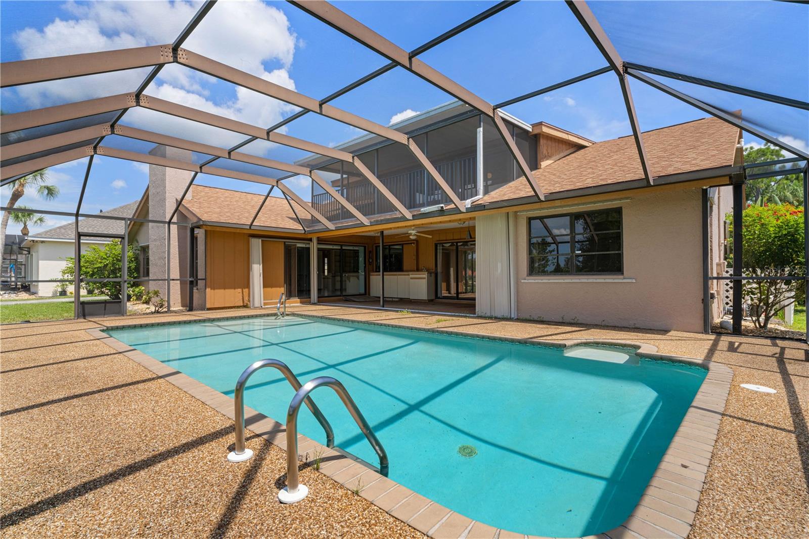 Image 6 of 75 For 12313 Kingsway Circle