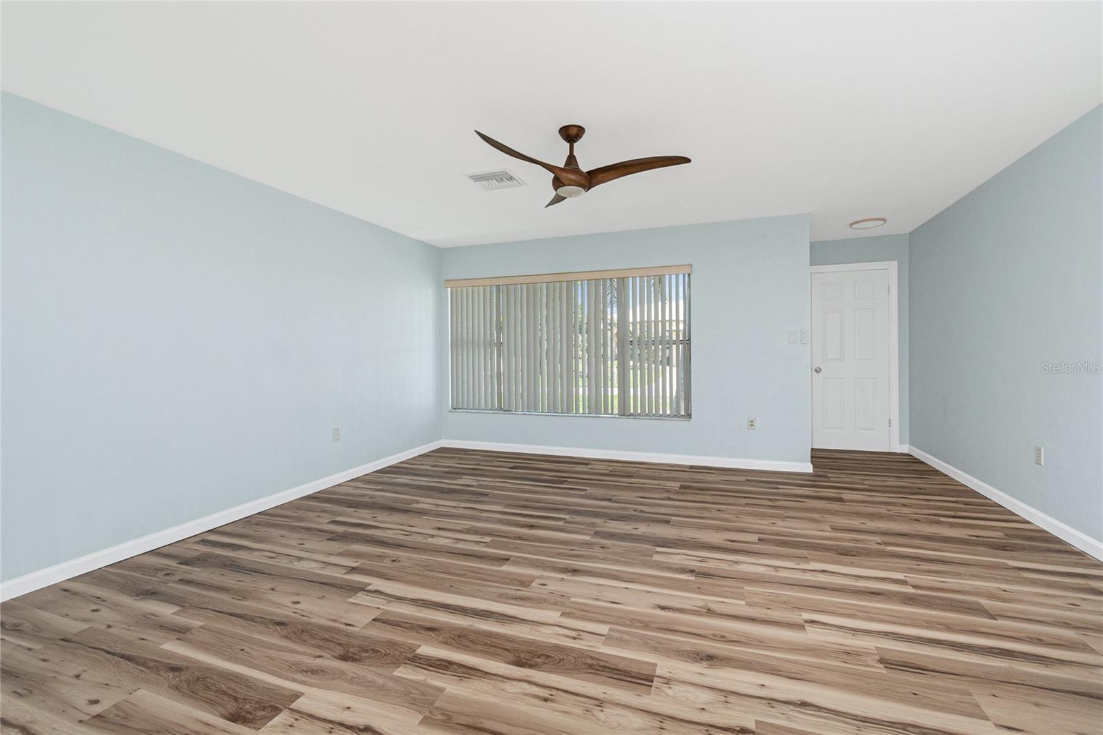 Image 7 of 62 For 3767 Peace River Drive