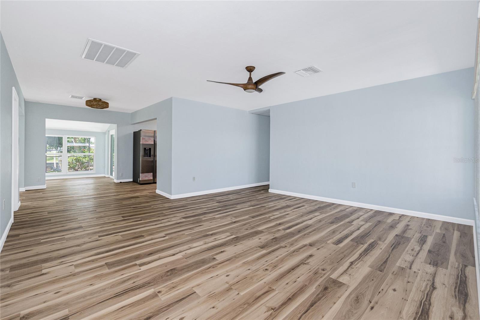 Image 9 of 62 For 3767 Peace River Drive
