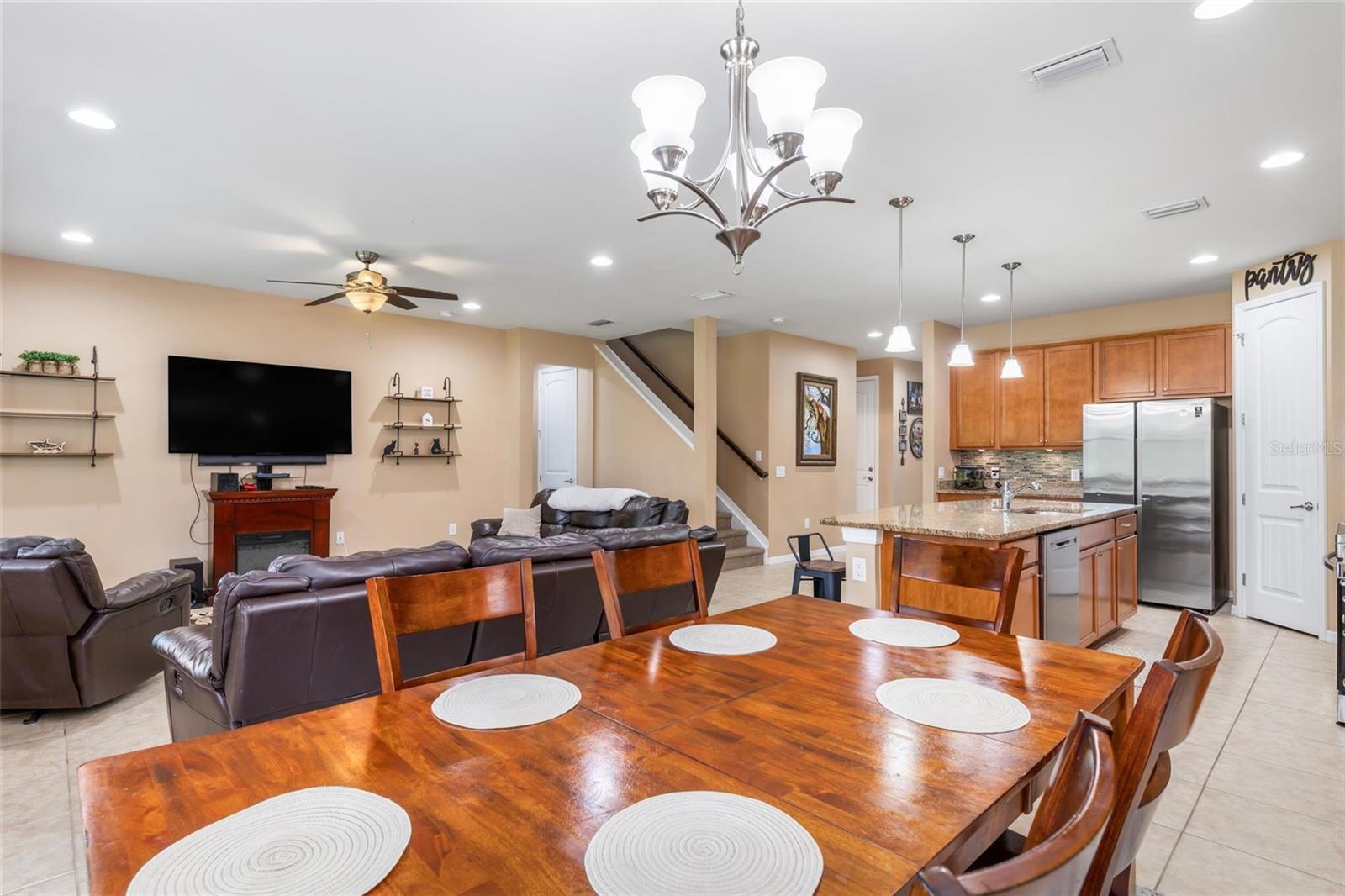 Image 12 of 59 For 2739 Sherman Oak Drive