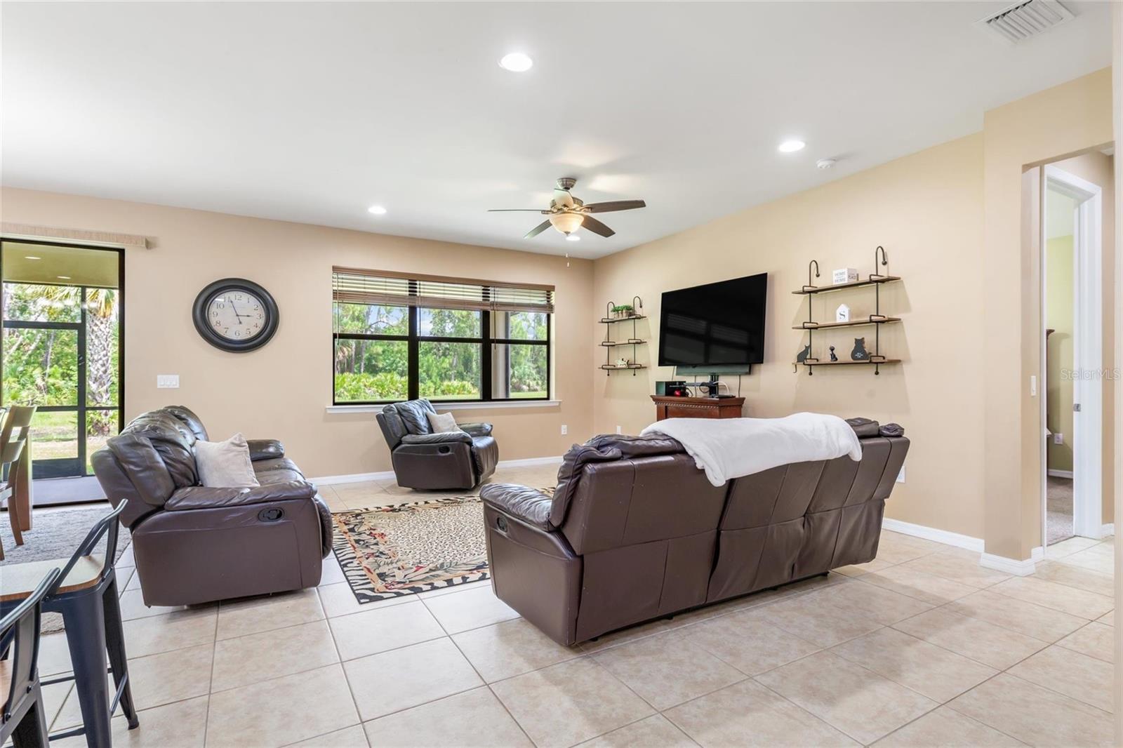 Image 13 of 59 For 2739 Sherman Oak Drive