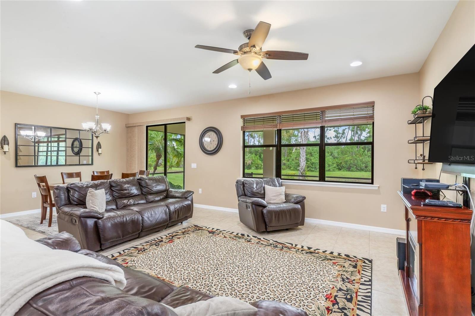 Image 15 of 59 For 2739 Sherman Oak Drive