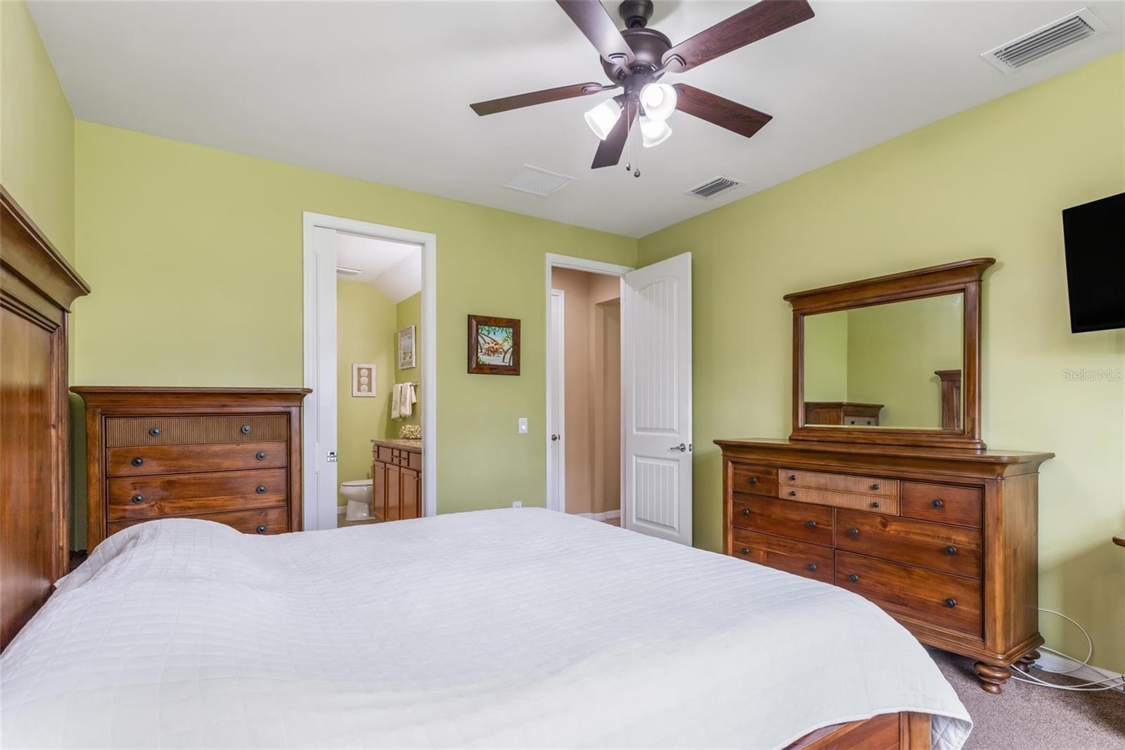 Image 20 of 59 For 2739 Sherman Oak Drive
