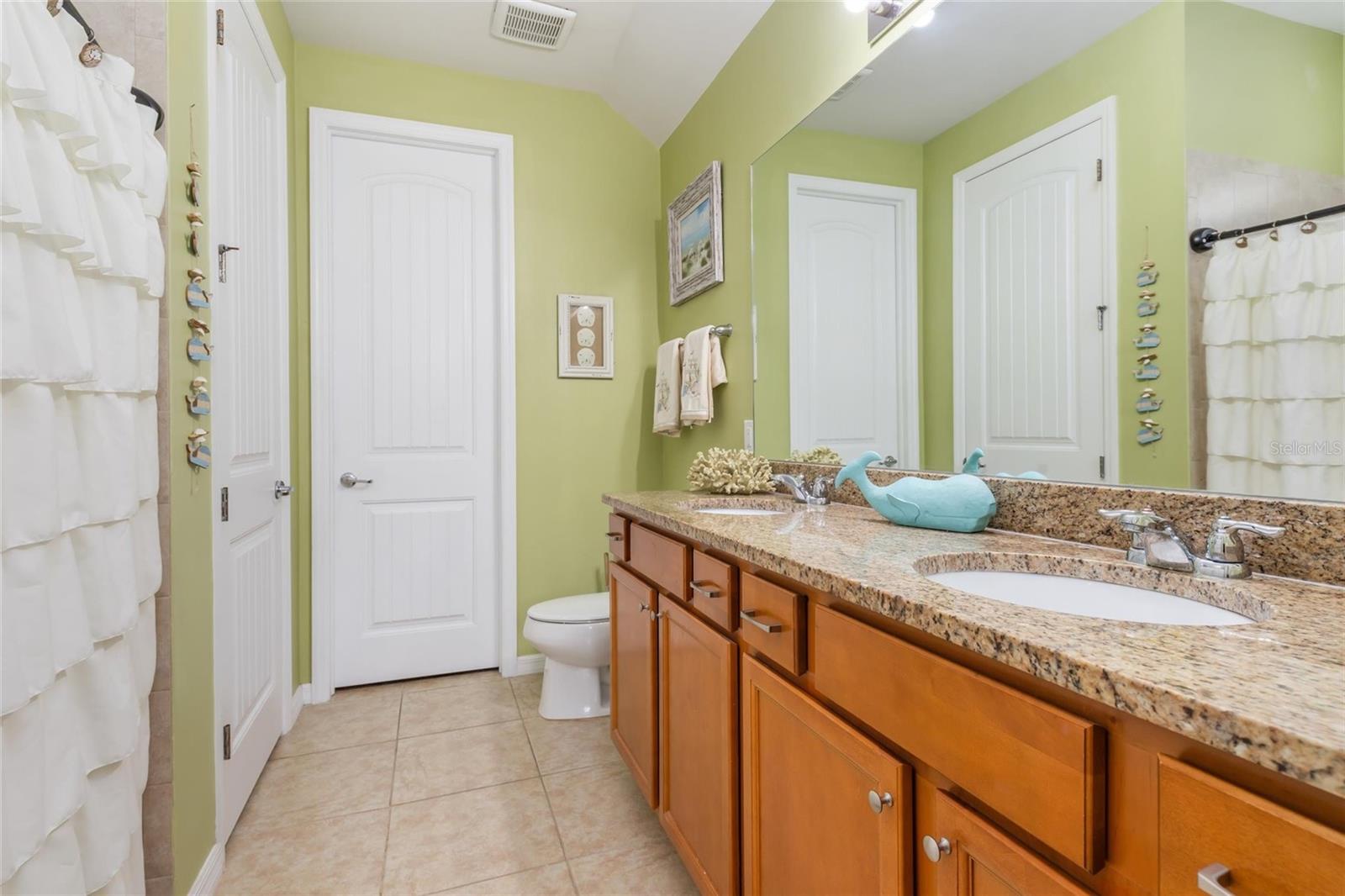 Image 22 of 59 For 2739 Sherman Oak Drive