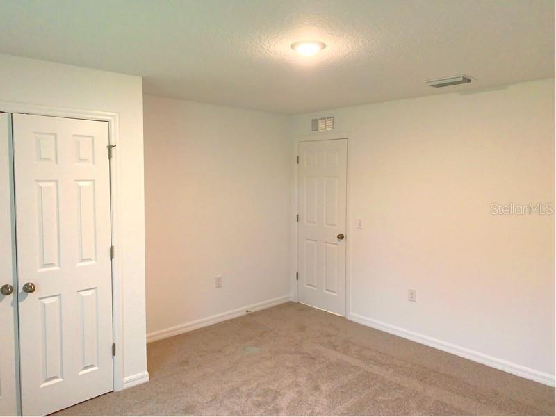Image 10 of 22 For 22376 Blanchard Avenue