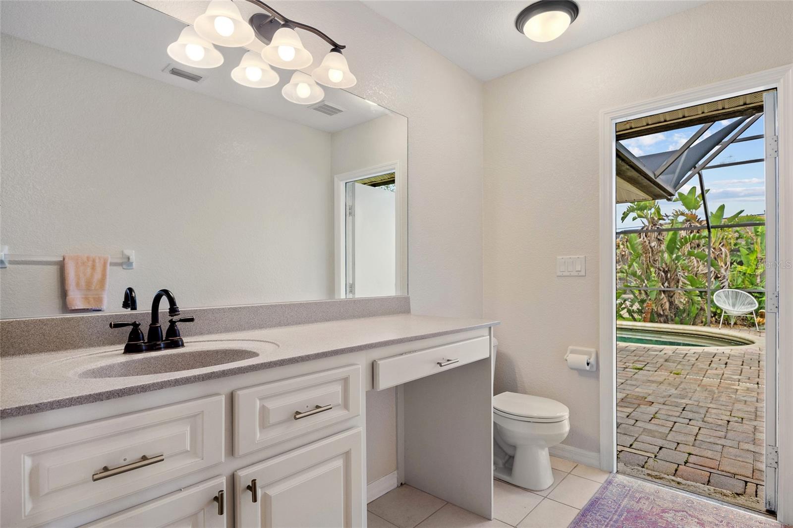 Image 17 of 32 For 3021 Palm Drive