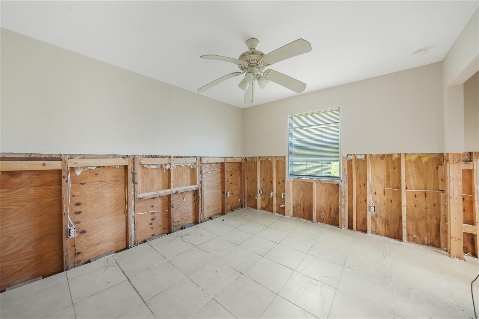 Image 11 of 26 For 2701 Charlene Street