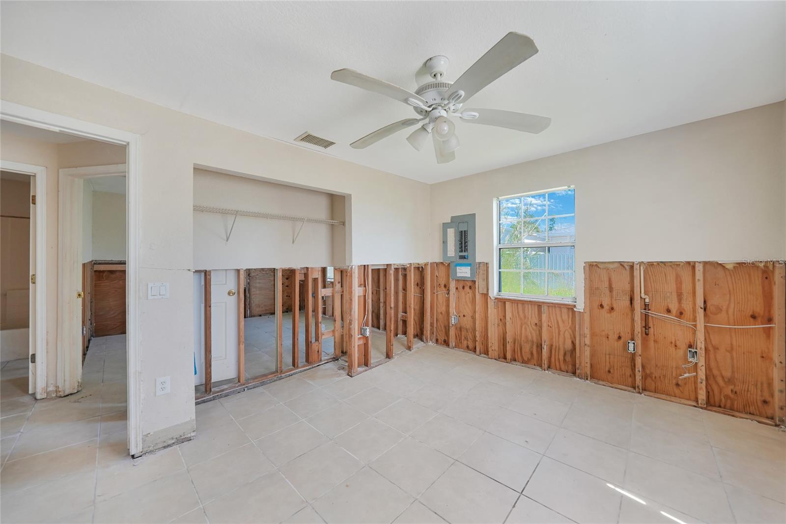 Image 12 of 26 For 2701 Charlene Street