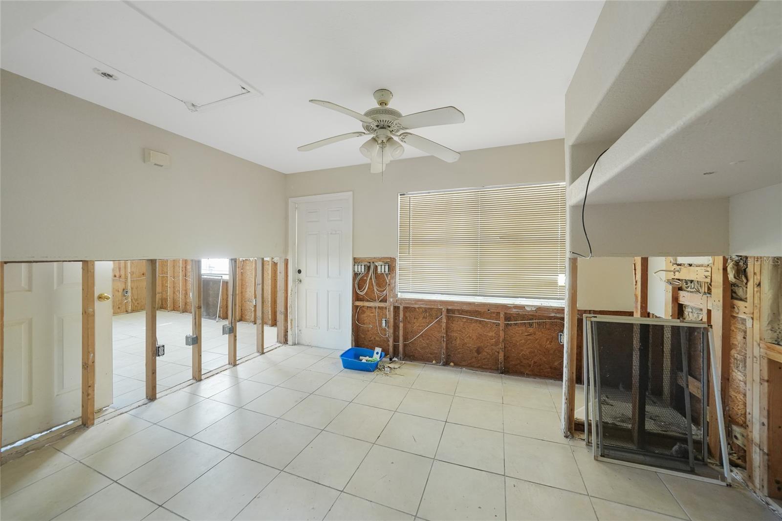 Image 4 of 26 For 2701 Charlene Street