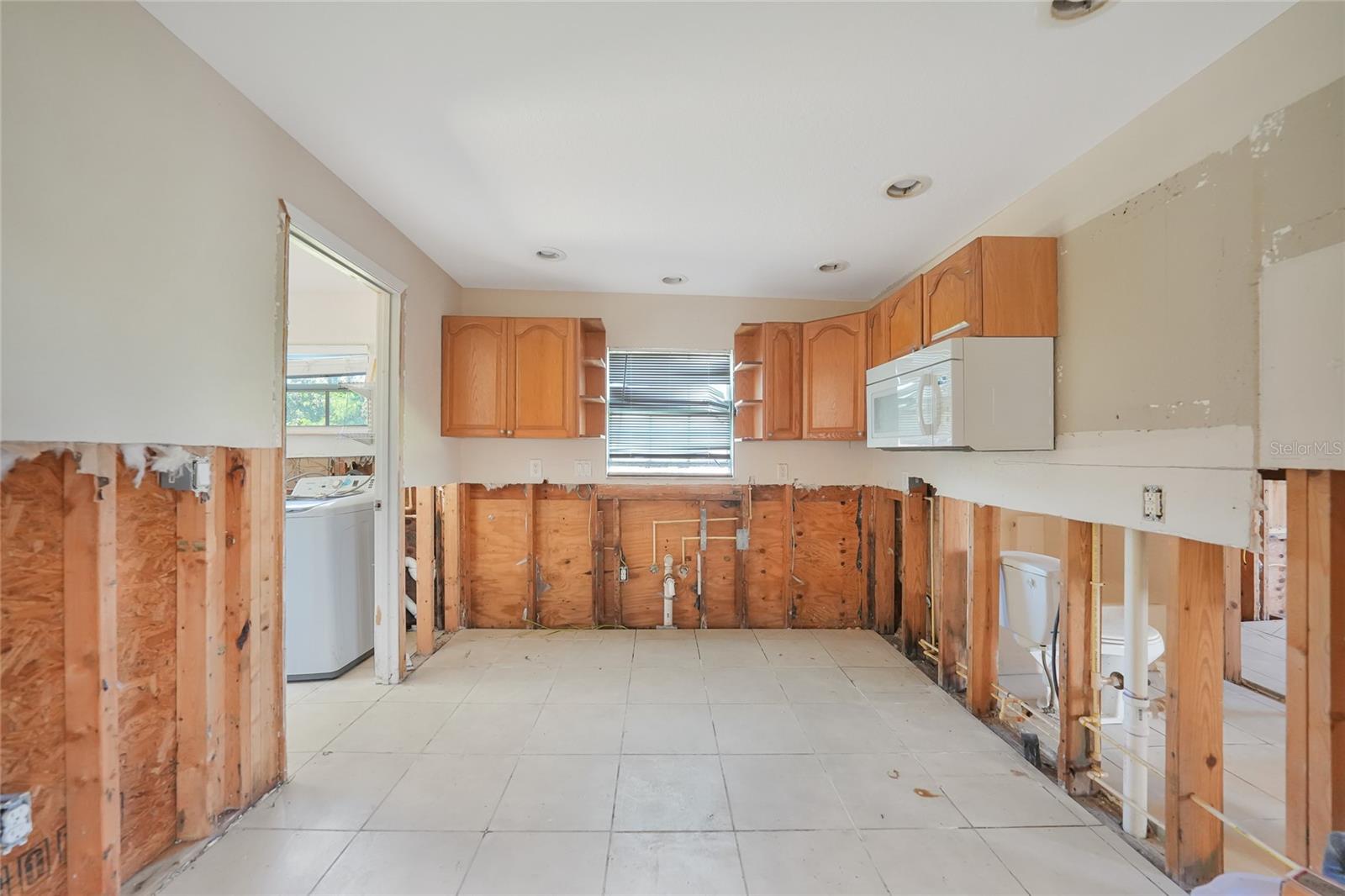 Image 7 of 26 For 2701 Charlene Street