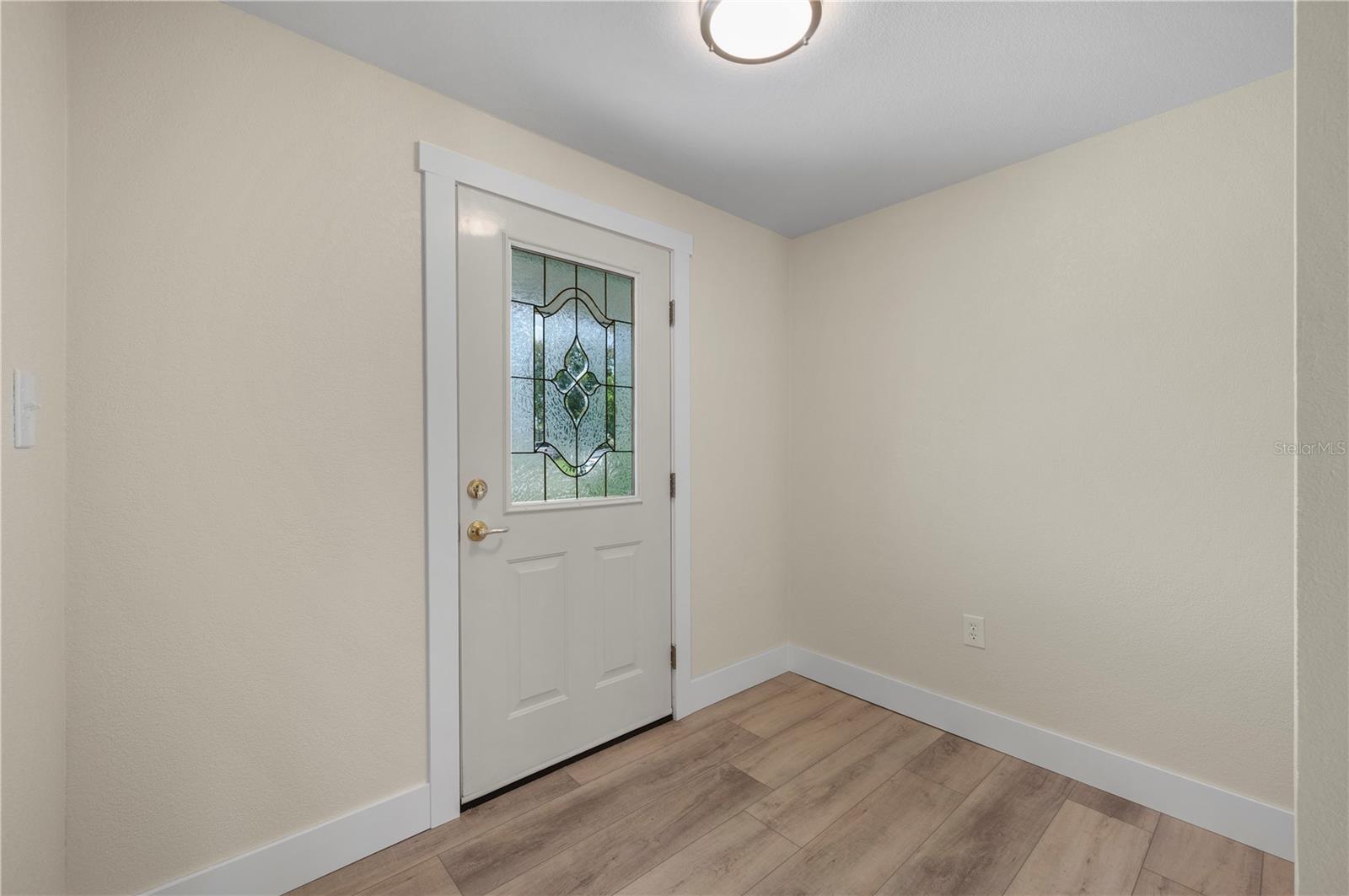 Image 10 of 64 For 542 Lakehurst Avenue Nw