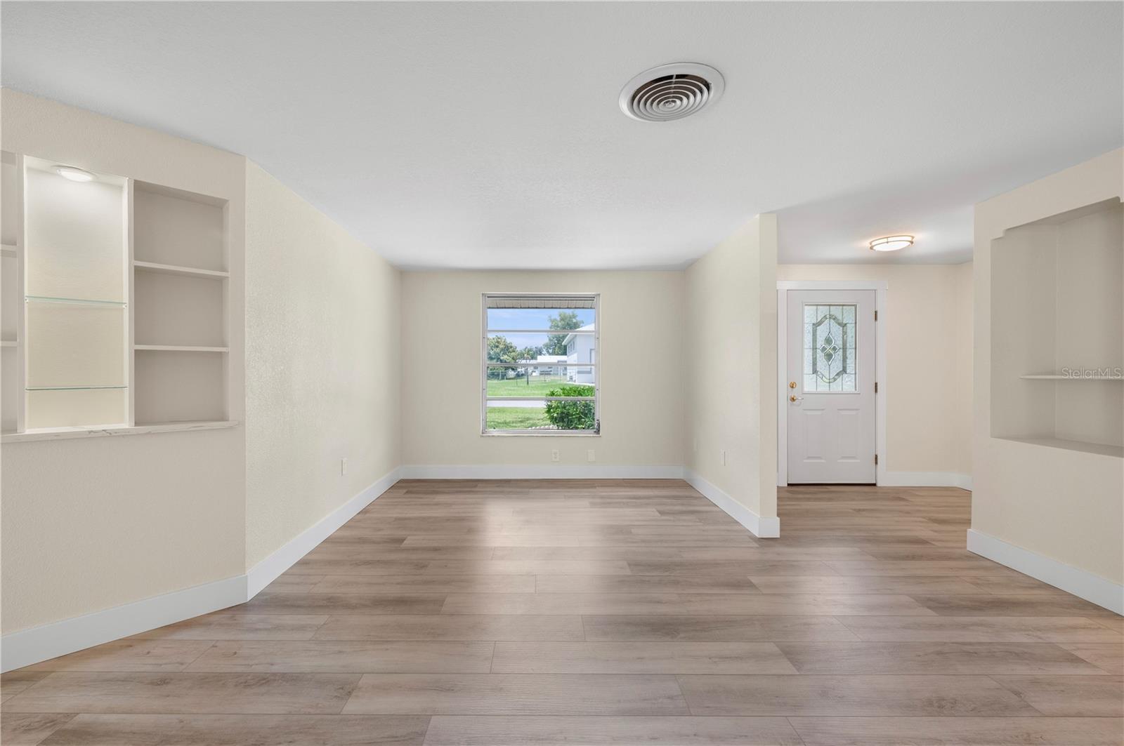 Image 12 of 64 For 542 Lakehurst Avenue Nw