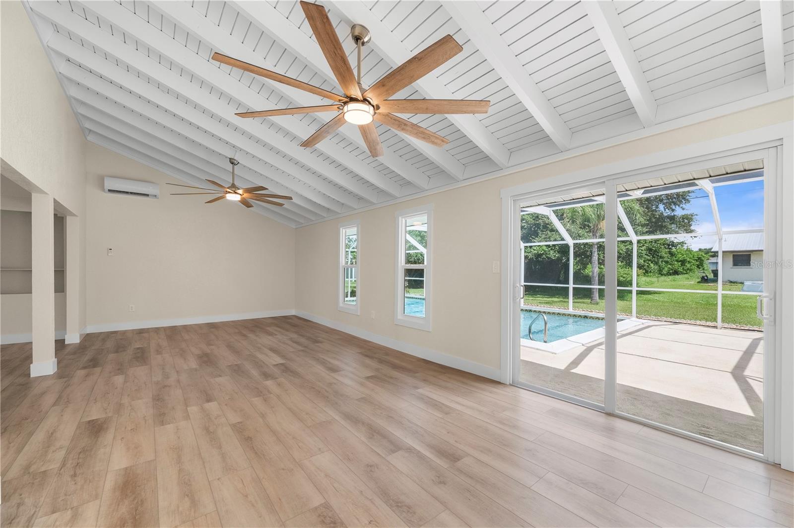 Image 18 of 64 For 542 Lakehurst Avenue Nw