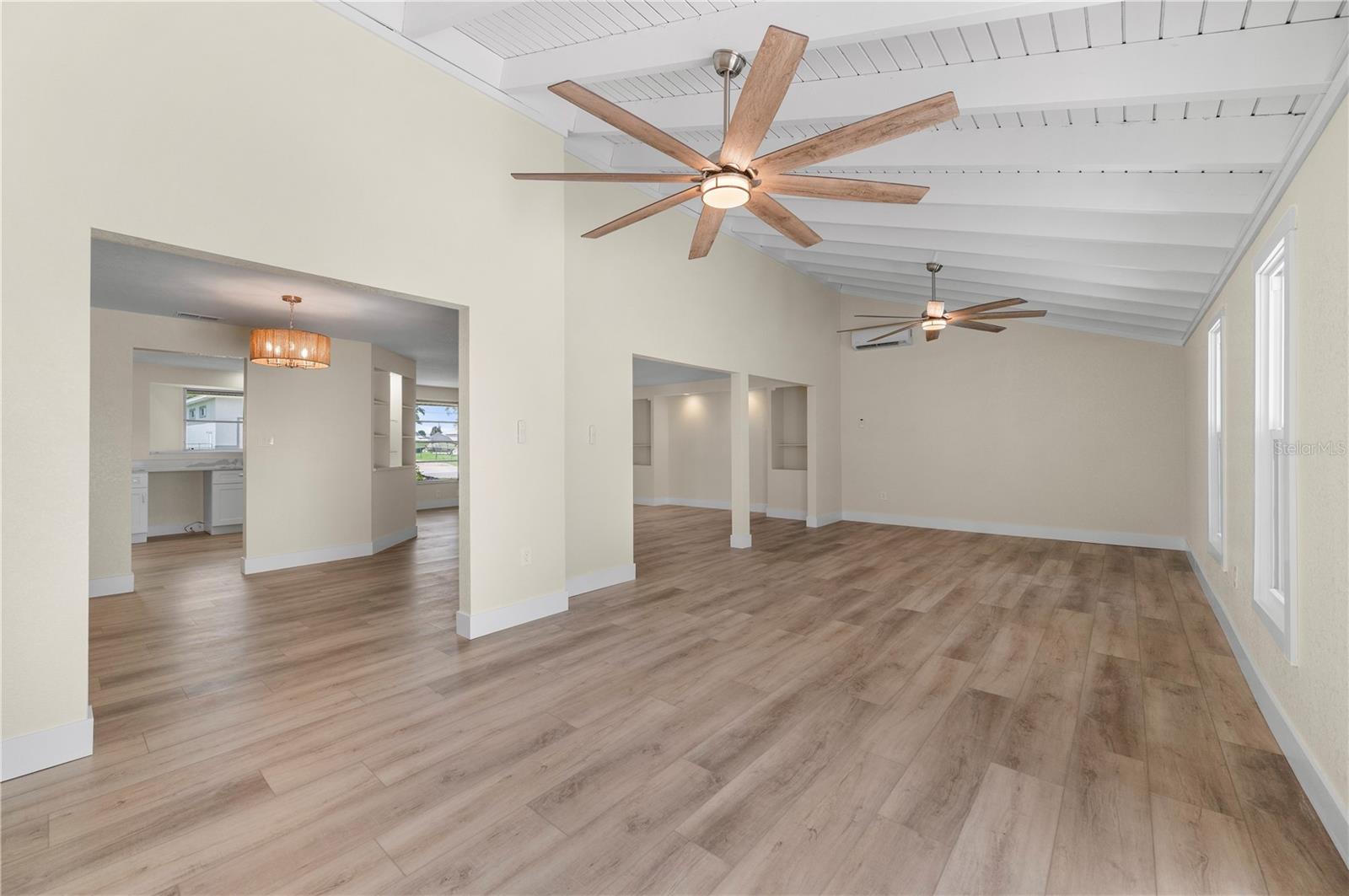 Image 19 of 64 For 542 Lakehurst Avenue Nw