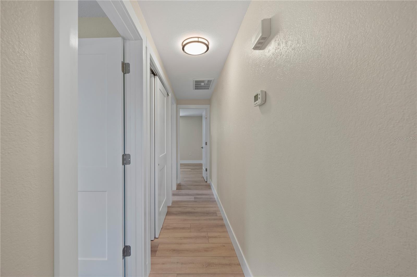 Image 33 of 64 For 542 Lakehurst Avenue Nw