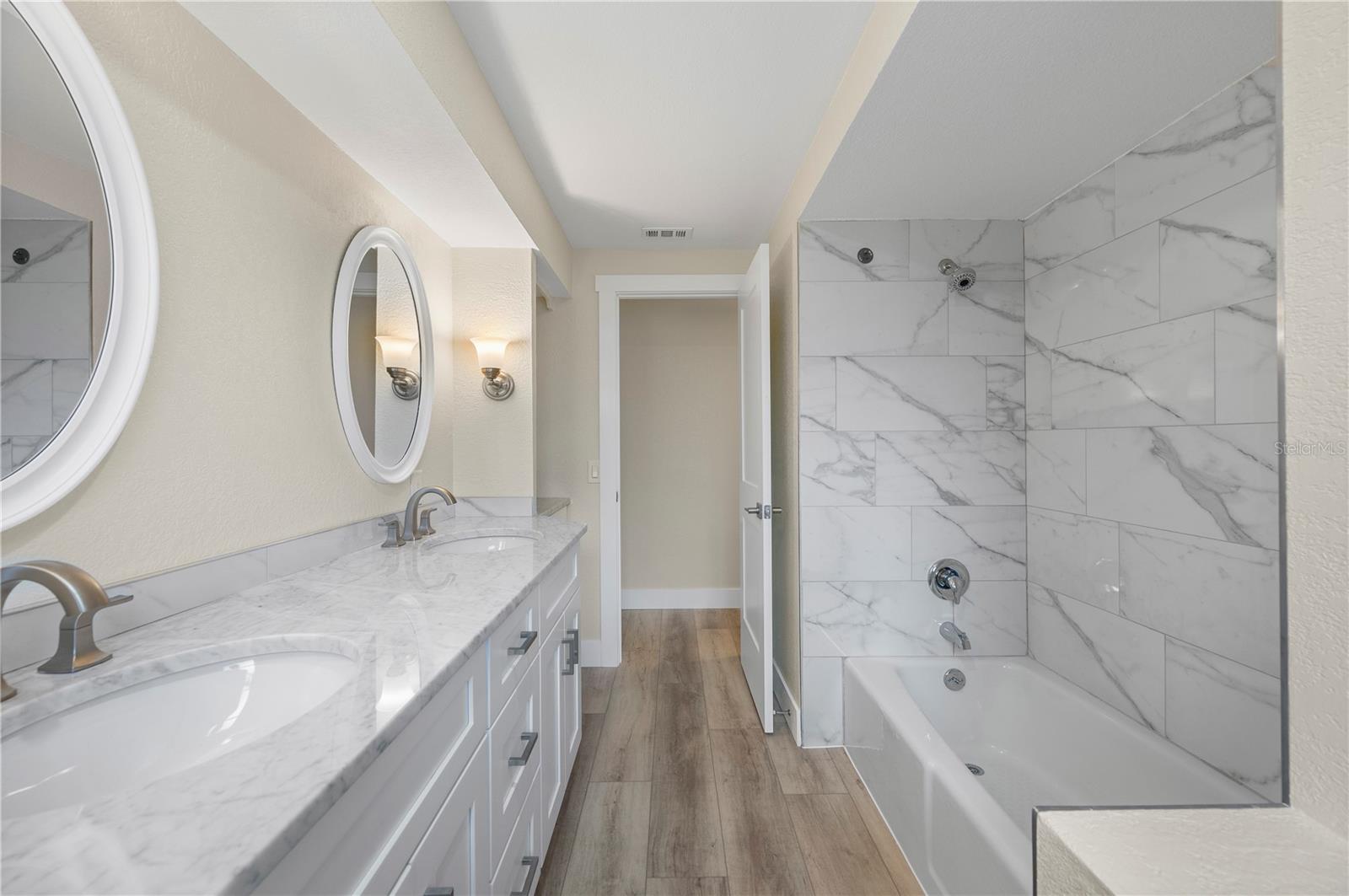 Image 37 of 64 For 542 Lakehurst Avenue Nw