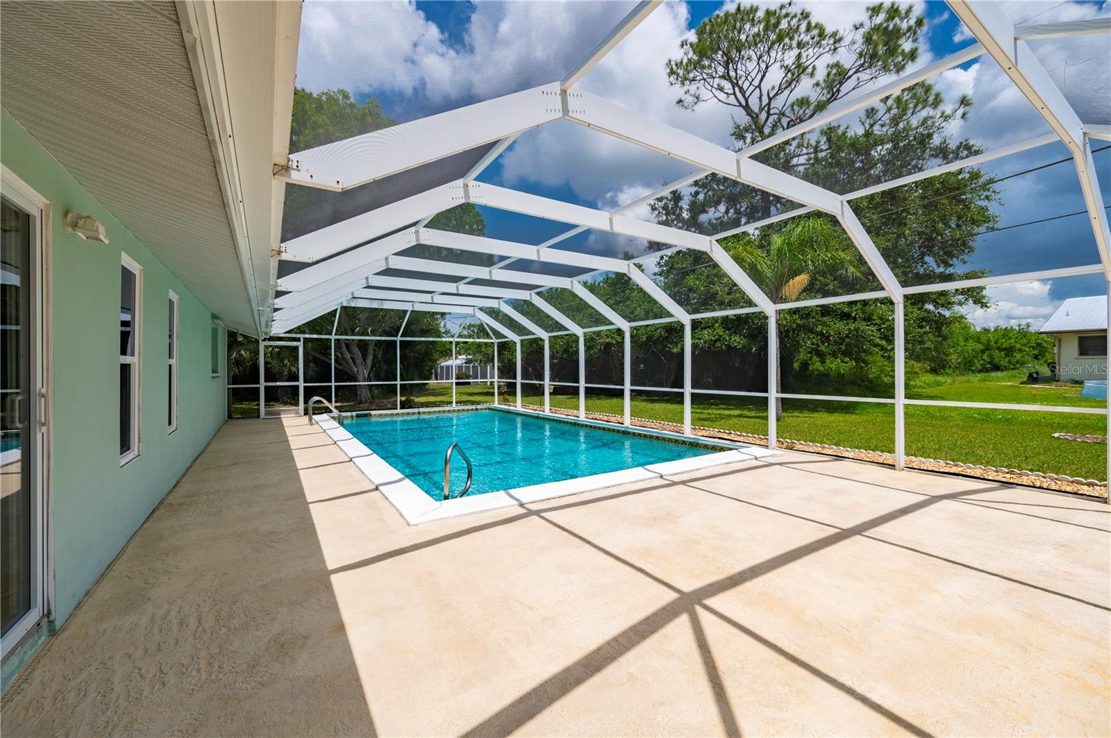 Image 40 of 64 For 542 Lakehurst Avenue Nw