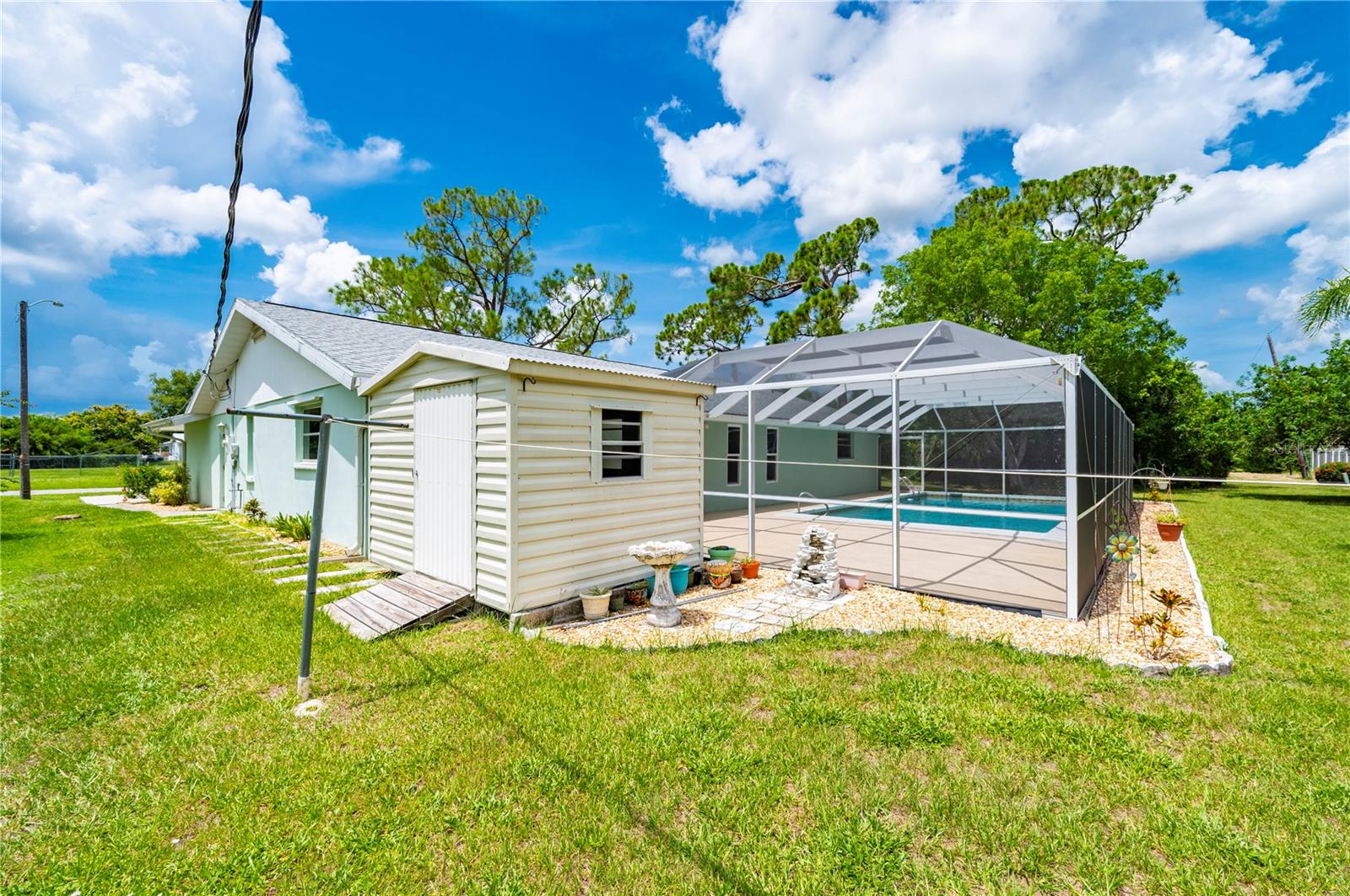 Image 47 of 64 For 542 Lakehurst Avenue Nw