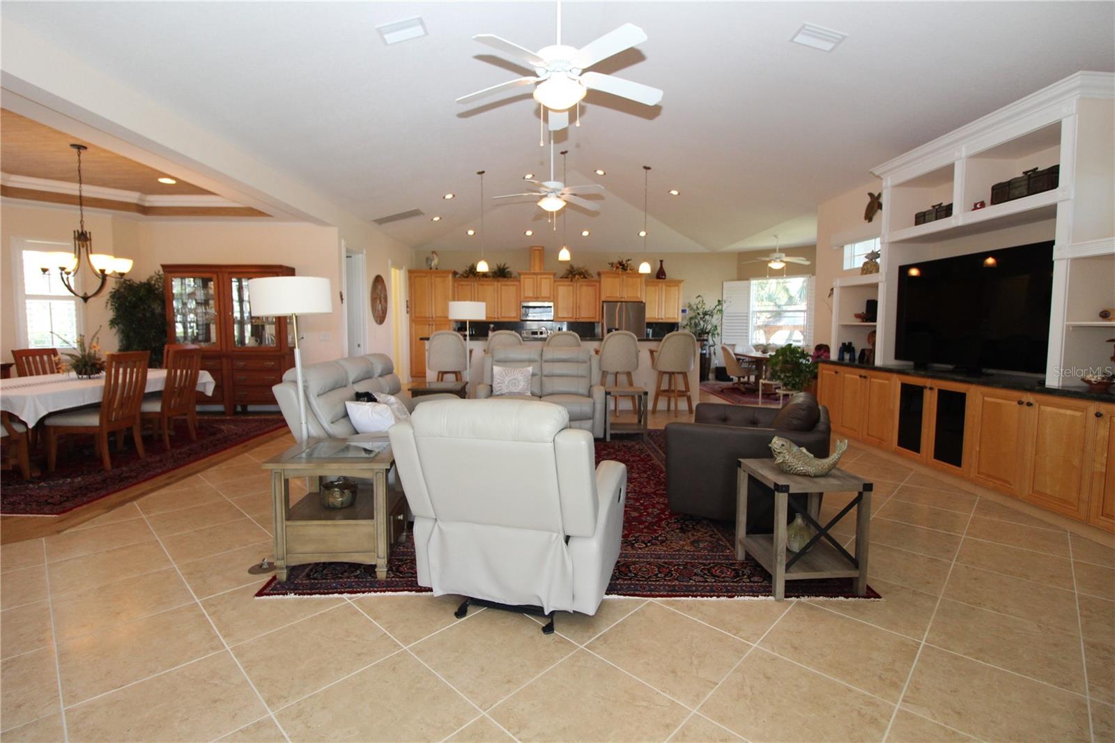 Image 13 of 82 For 534 Canal Way