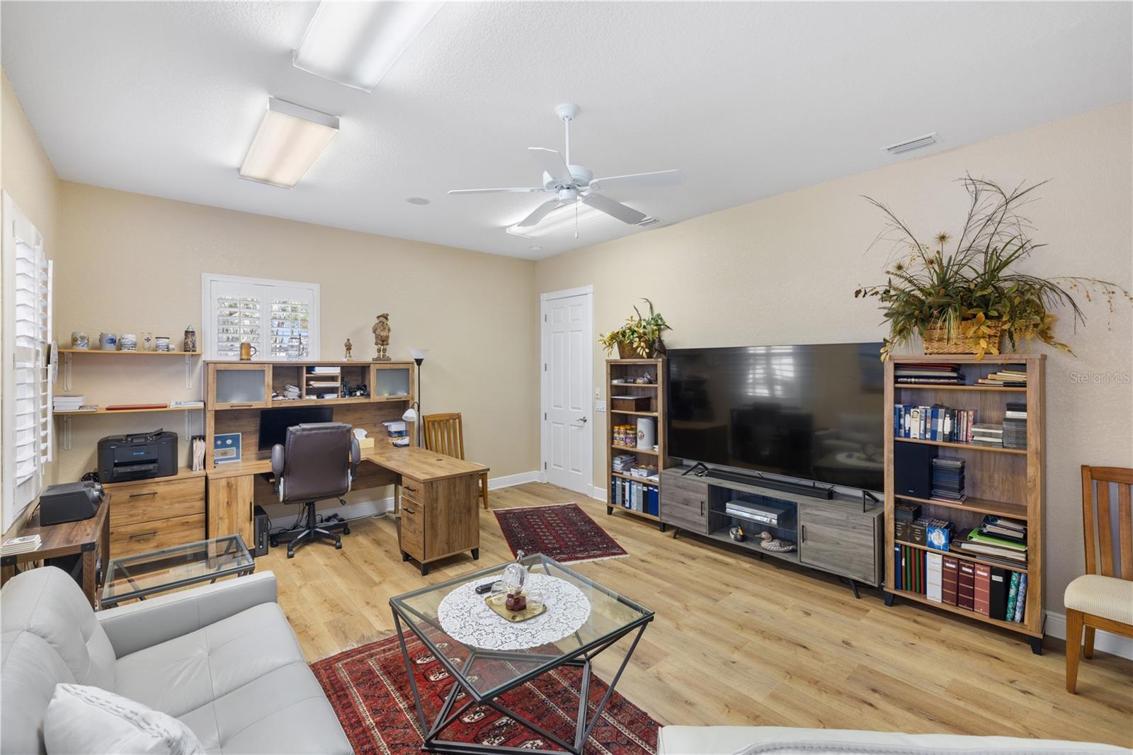 Image 44 of 82 For 534 Canal Way