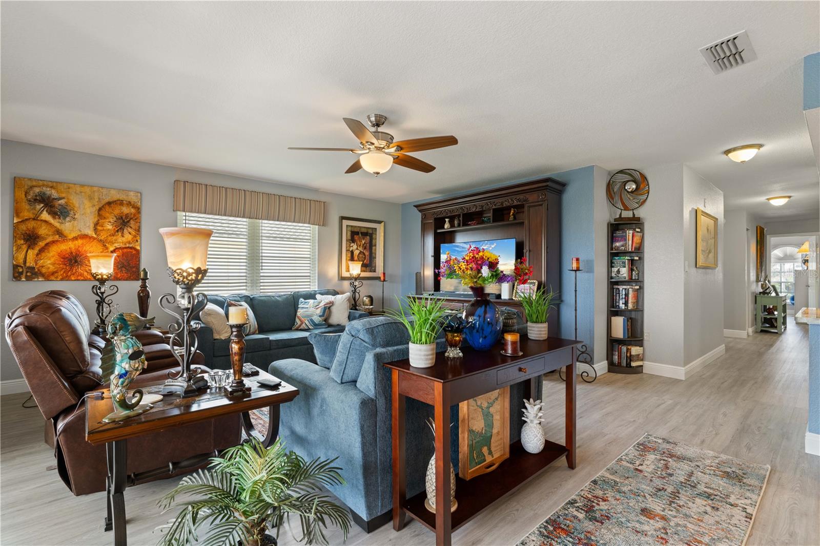 Image 20 of 50 For 4000 Bal Harbor Boulevard 127